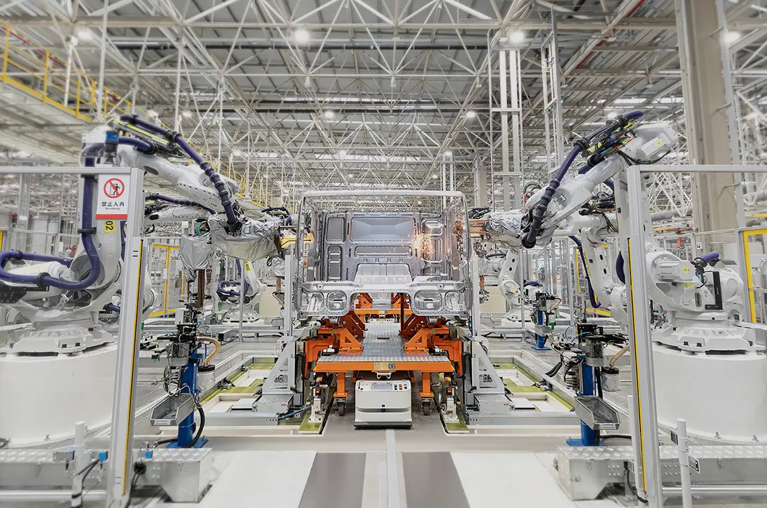 SINOTRUK-Who We Are-2